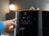 frytkownica-beztluszczowa-electrolux-eaf5b-waga-z-opakowaniem-7-6-kg