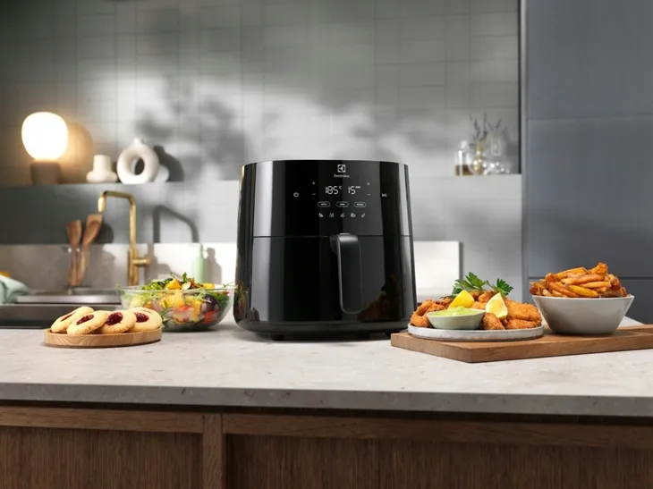 frytkownica-beztluszczowa-electrolux-eaf5b-szerokosc-produktu-32-cm