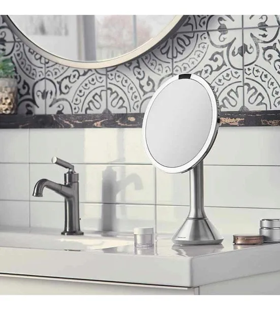 lusterko-stojace-srebrny-simplehuman-powiekszenie-5x