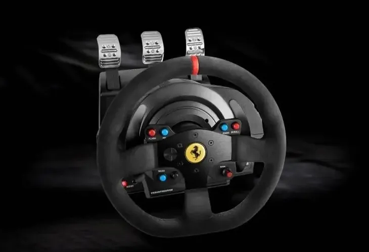 kierownica-thrustmaster-t300-ferrari-alcantara-kod-producenta-4160652-model-4160652