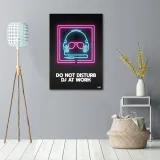 obraz-na-plotnie-sluchawki-neon-rubiant-40x60-stan-nowy