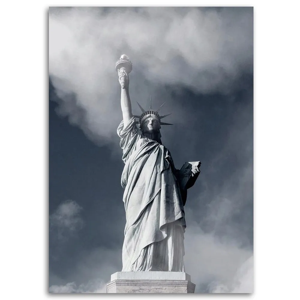 obraz-na-plotnie-statua-wolnosci-we-mgle-40x60