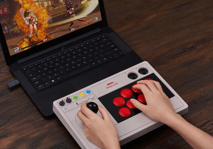 8bitdo-arcade-stick-2-4g-bt-usb-joystick-pc-switch-wibracje-nie