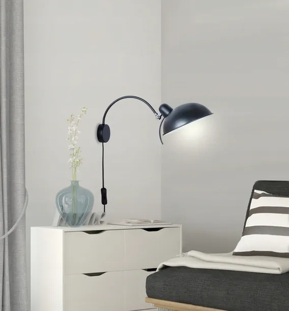 obrotowa-lampa-scienna-kinkiet-nad-lozko-do-czytania-z-wlacznikiem-na-kablu-kolor-czarny