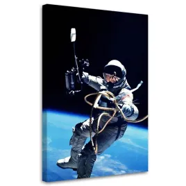 obraz-na-plotnie-astronauta-nad-ziemia-80x120
