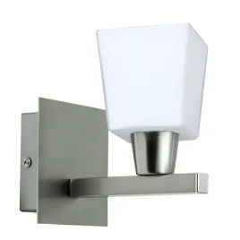 nowoczesna-lampa-scienna-kinkiet-kwadratowy-hotel