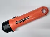 latarka-klasyczna-energizer-150-lm-led-waga-z-opakowaniem-0-17-kg
