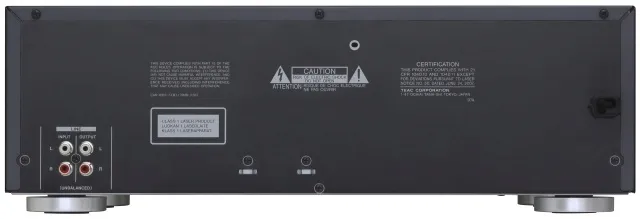 odtwarzacz-cd-teac-ad-850-se-czarny-zalaczone-wyposazenie-2-baterie-aaa