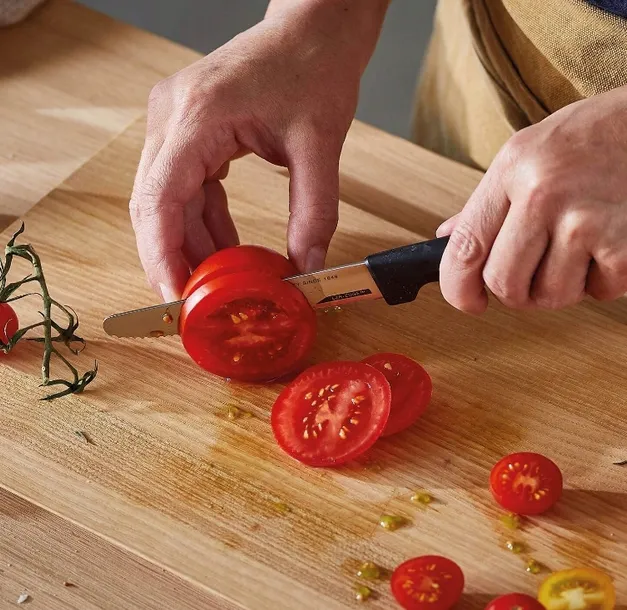 noz-do-warzyw-fiskars-114-cm-kod-producenta-1054947