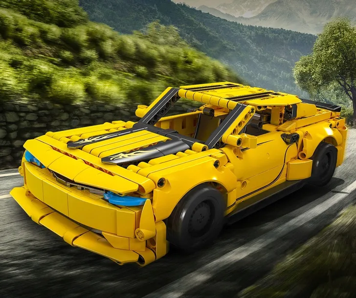 model-samochodu-typu-pullback-mould-king-technic-bumblebee