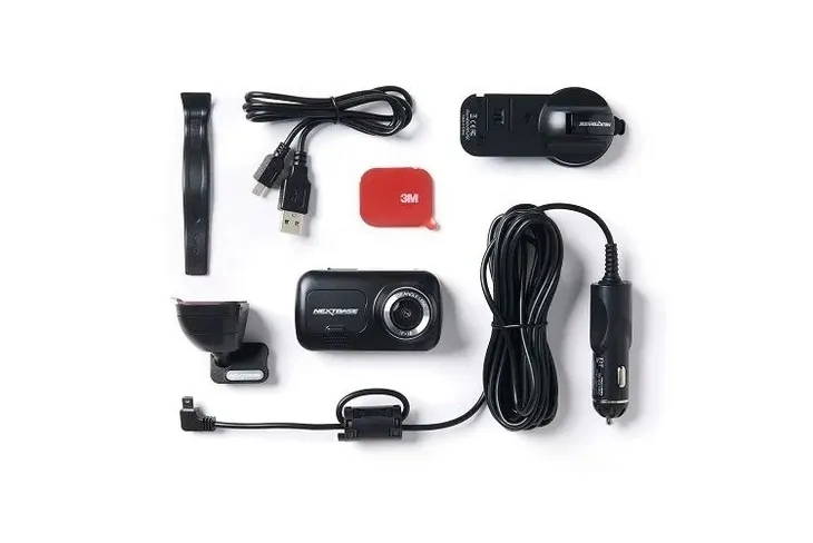 wideorejestrator-nextbase-222g-czarny-cechy-dodatkowe-automatyczny-start