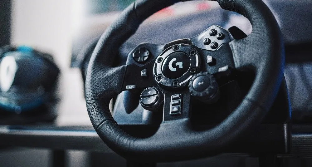 kierownica-logitech-g923-do-pc-ps4-ps5