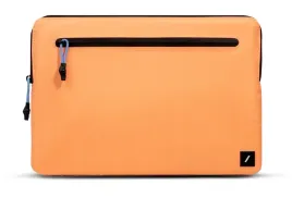 native-union-ultralight-sleeve-etui-ochronne-do-macbook-14-apricot
