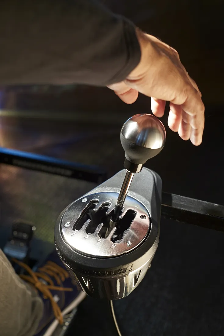 thrustmaster-lewarek-th8a-4060059