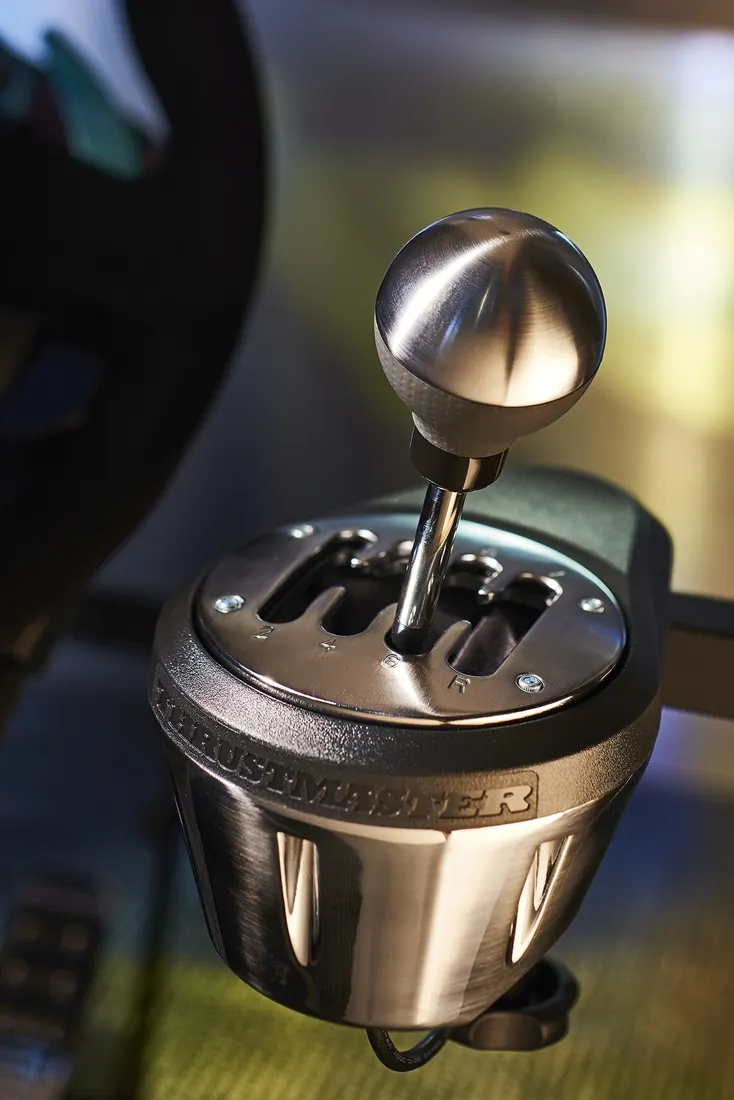 thrustmaster-lewarek-th8a-4060059-waga-z-opakowaniem-2-36-kg