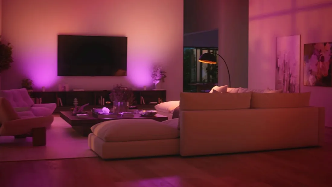 centralka-philips-hue-bridge-pro-czarny
