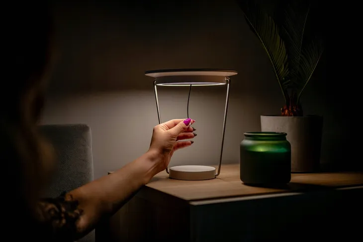 lusterko-stojace-bialy-humanas-marka-humanas-waga-z-opakowaniem-0-35-kg