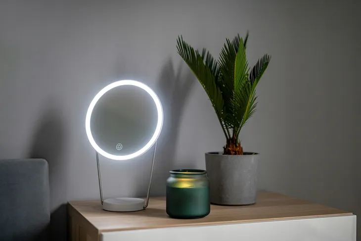 lusterko-stojace-bialy-humanas-marka-humanas-rodzaj-stojace