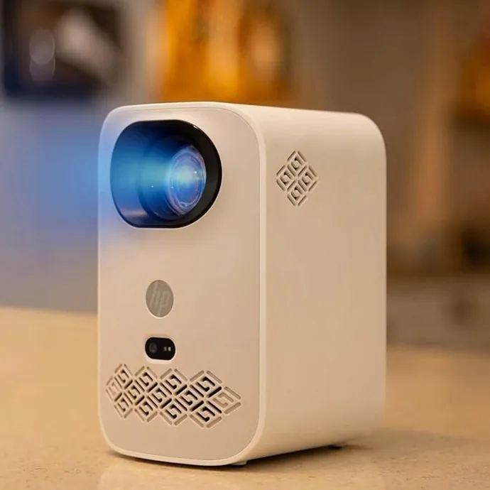 projektor-led-hp-cc360-bialy