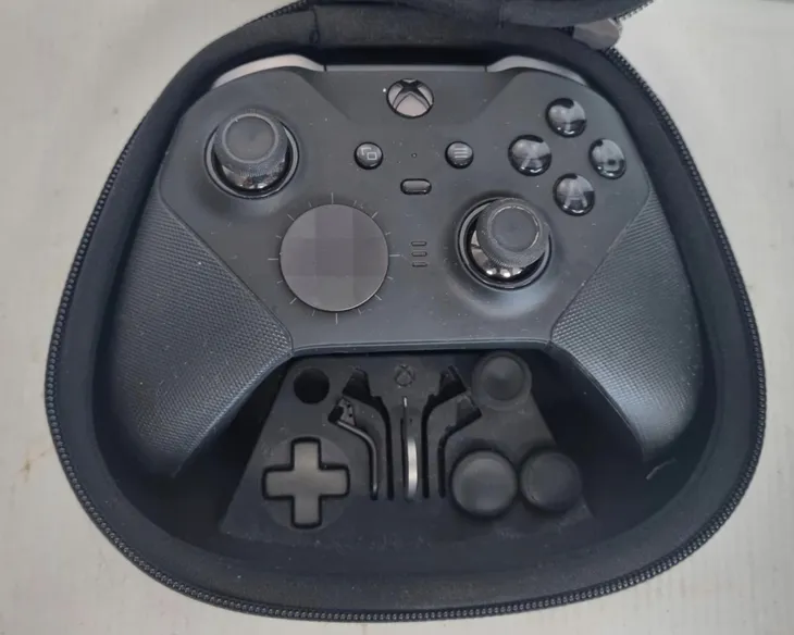 pad-microsoft-xbox-elite-series-2-zasilanie-akumulatorowe