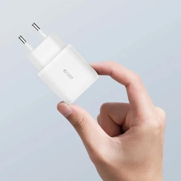 tech-protect-c12w-2-port-network-charger-2-4a-white-stan-nowy-waga-z-opakowaniem-0-3-kg