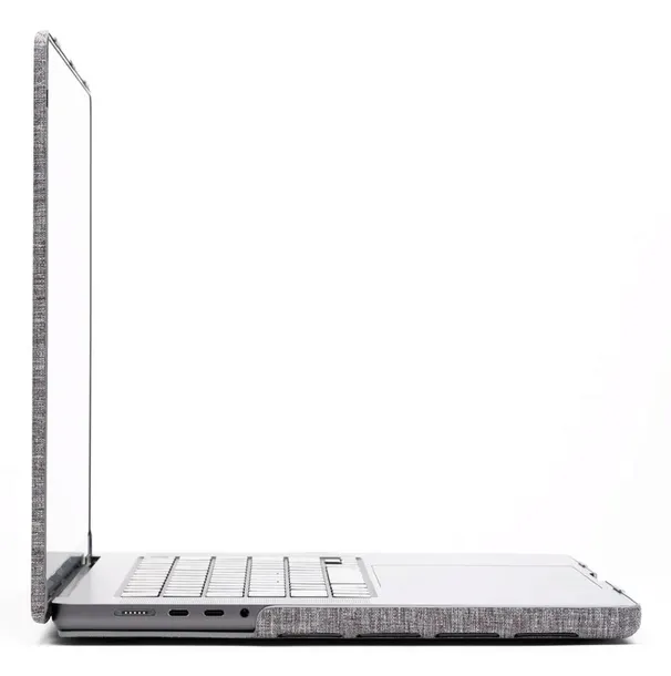 zagg-hardshell-do-macbook-pro-16-waga-z-opakowaniem-0-2-kg-kod-producenta-840390323064