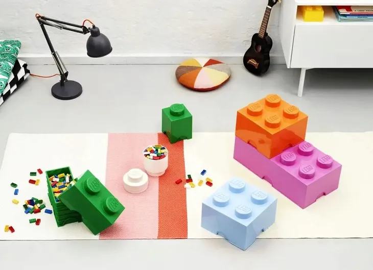 pojemnik-lego-storage-brick-4-czerwony-szerokosc-produktu-25-cm