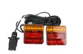 zestaw-lamp-tylnych-uniwersalnych-14-led-z-przewodem-75-m-12v-e4