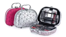 zestaw-do-makijazu-miss-young-z-kuferkiem-cienie-blyszczyki-roz