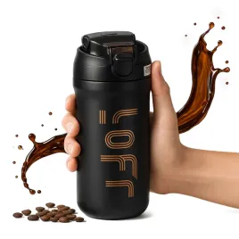 pojemny-kubek-termiczny-termos-z-ustnikiem-na-kawe-herbate-czarny-550-ml