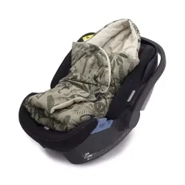 kocyk-spiworek-do-fotelika-monkeys-makaszka