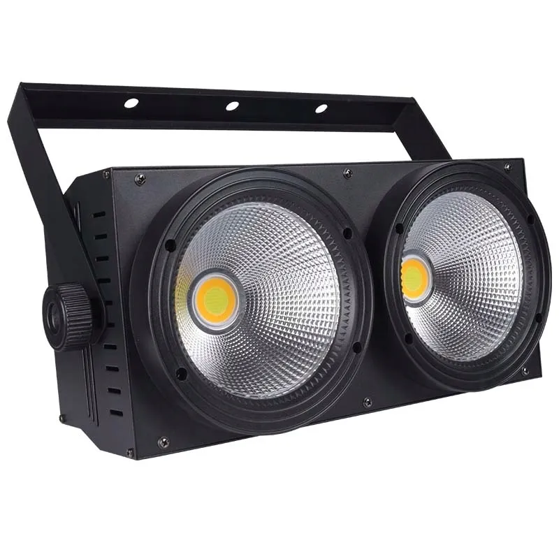 light4me-blinder-led-2x100w-cw-ww-dmx-reflektor-strobo-stan-nowy
