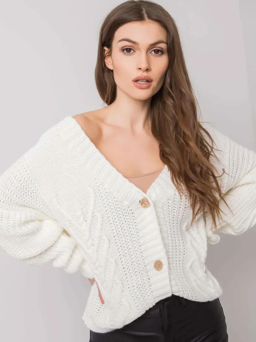 ecru-sweter-gianna-och-bella-one-size