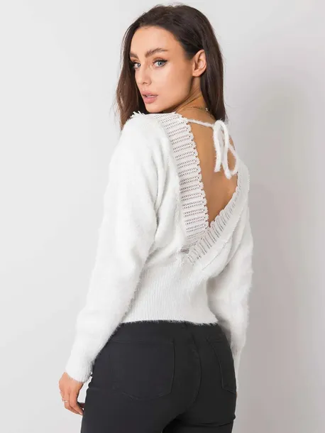 bialy-sweter-giulia-one-size-rozmiar-uniwersalny