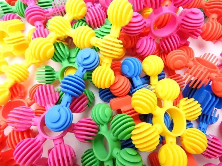 klocki-konstrukcyjne-100-szt-material-plastik