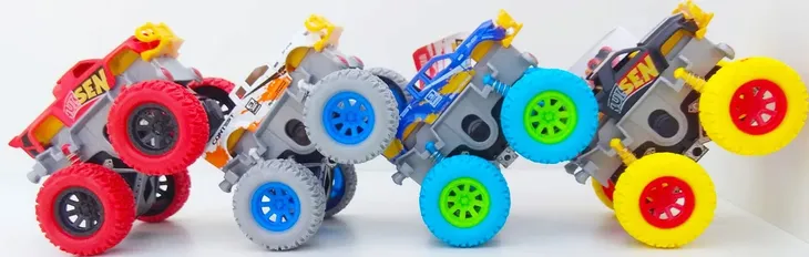metalowy-monster-truck-material-metal-plastik