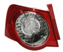 volkswagen-passat-b6-05-10-sedan-lampa-tylna-lewa