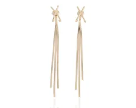 kolczyki-wiszace-lancuszkowe-na-sztyfcie