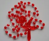 rozaniec-na-sznurku-plastik-czerwony-stan-nowy