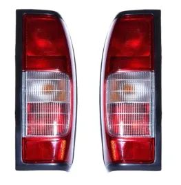 nissan-pickup-navara-frontier-lampa-tylna-komplet