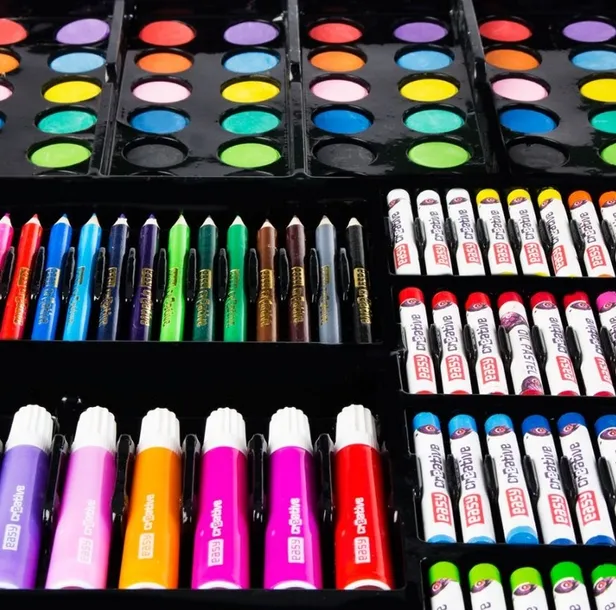 zestaw-easy-creative-226x-kolor-bialy-czarny-czerwony-fioletowy-niebieski-odcienie-brazu-i-bezu-odcienie-szarosci-i-srebra-odcienie-zoltego-i-zlota-pomaranczowy-rozowy-wielokolorowy-zielony