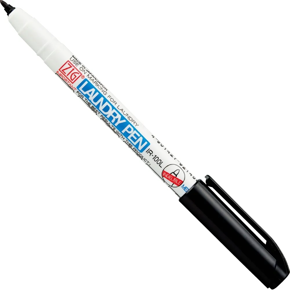marker-do-tkanin-czarny-kuretake