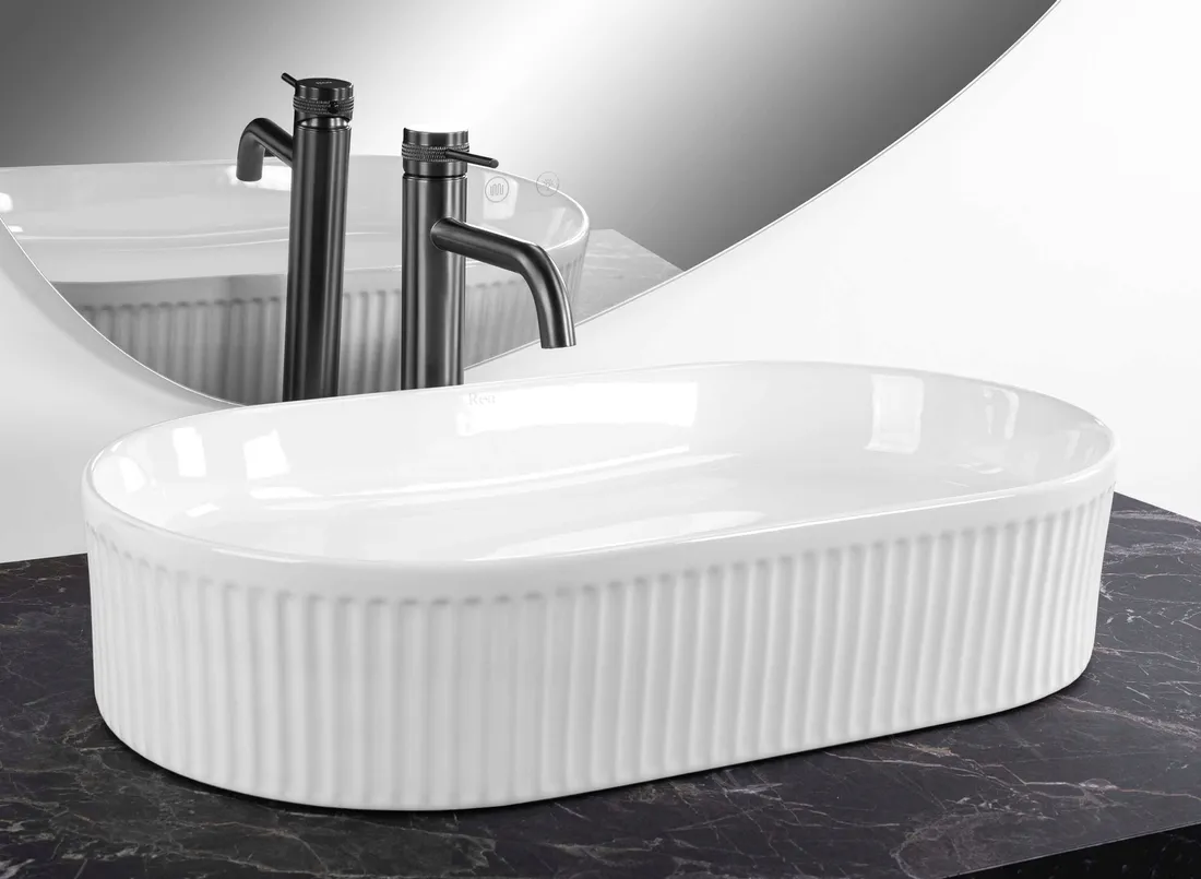 umywalka-vanda-61-biala-ceramiczna-ryflowana-rea-stan-nowy