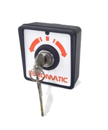 przelacznik-kluczykowy-natynkowy-euromatic-2-micro