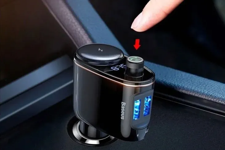 baseus-transmiter-bluetooth-ladowarka-2xusb-3-4a-locomotive-waga-z-opakowaniem-0-3-kg-stan-nowy