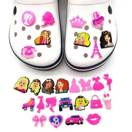 przypinki-do-crocs-barbie-do-butow-telefonu-torby-zestaw-28-szt