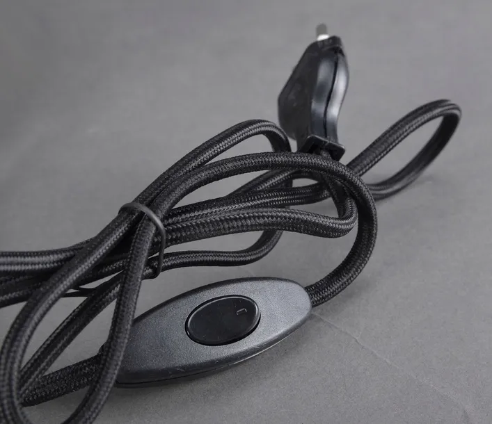 lampka-nocna-cementowa-dekoracyjna-zarowka-led-w-komplecie-sypialnia-kolor-szary