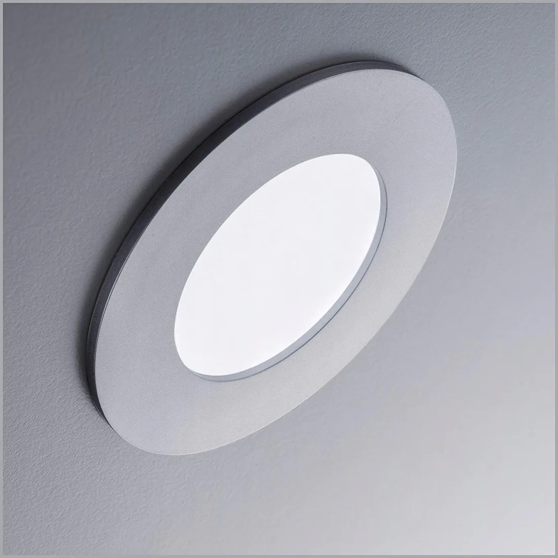 oczko-led-wpuszczane-5w-450lm-3000k-oprawa-sufitowa-plaska-ciepla-biel-stan-nowy