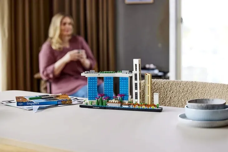 lego-architecture-singapur-21057-stan-nowy-bohater-inny