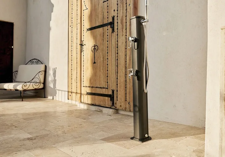 prysznic-solarny-do-ogrodu-jollygo-20l-antracyt-stan-nowy
